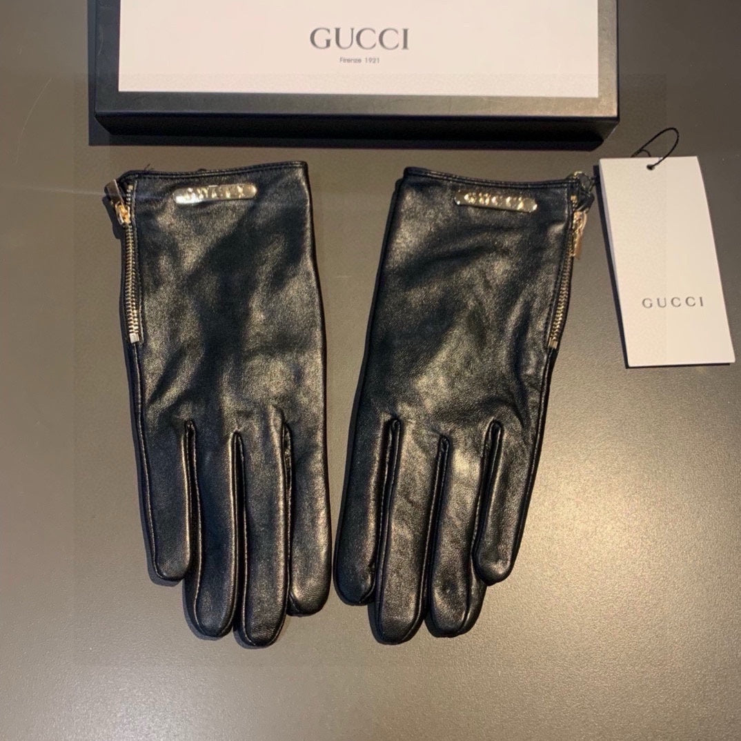 GUCCI TOUCHSCREEN GLOVES WITH SIDE ZIPPER IN BLACK LAMBSKIN 456311