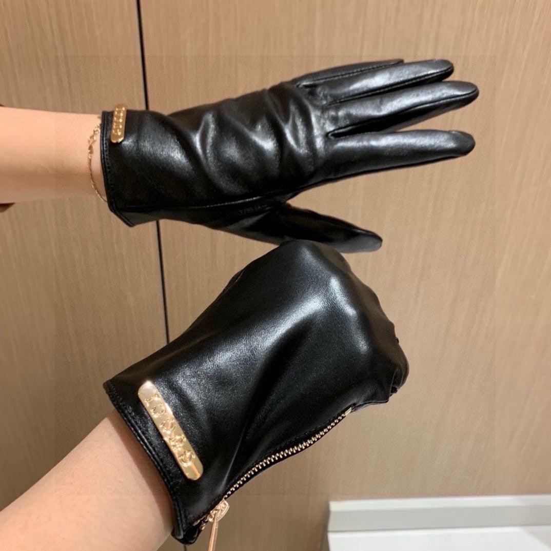 GUCCI TOUCHSCREEN GLOVES WITH SIDE ZIPPER IN BLACK LAMBSKIN 456311