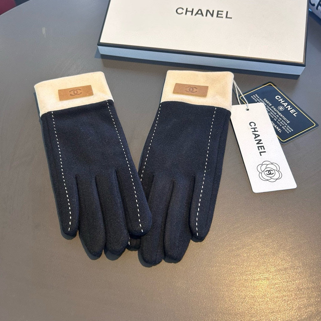 CHANEL GLOVES IN BLACK WOOL 462254
