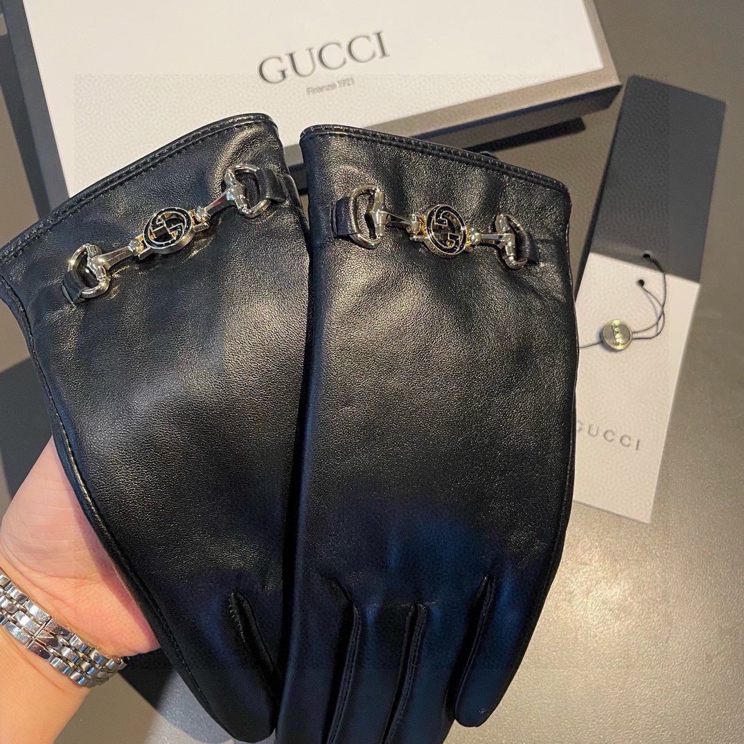 GUCCI TOUCHSCREEN GLOVES IN BLACK LAMBSKIN AND CASHMERE LINING 462259