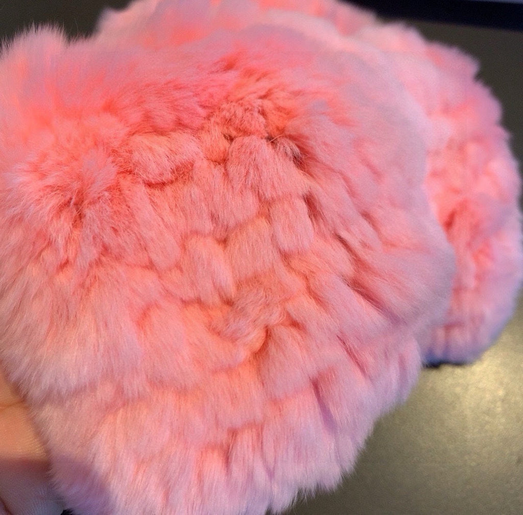 CHANEL FINGERLESS HALF GLOVES IN ROUGE PINK RABBIT FUR 462276