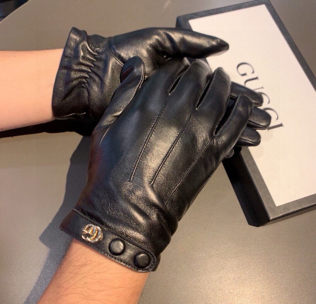 GUCCI GLOVES WITH DOUBLE BUTTONS IN BLACK LAMBSKIN AND FLEECE LINING 465013