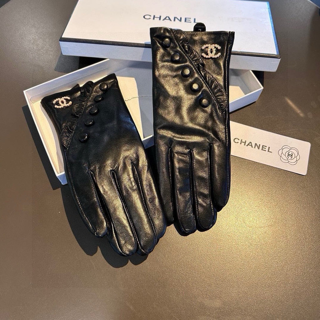 CHANEL GLOVES IN BLACK LAMBSKIN 466772