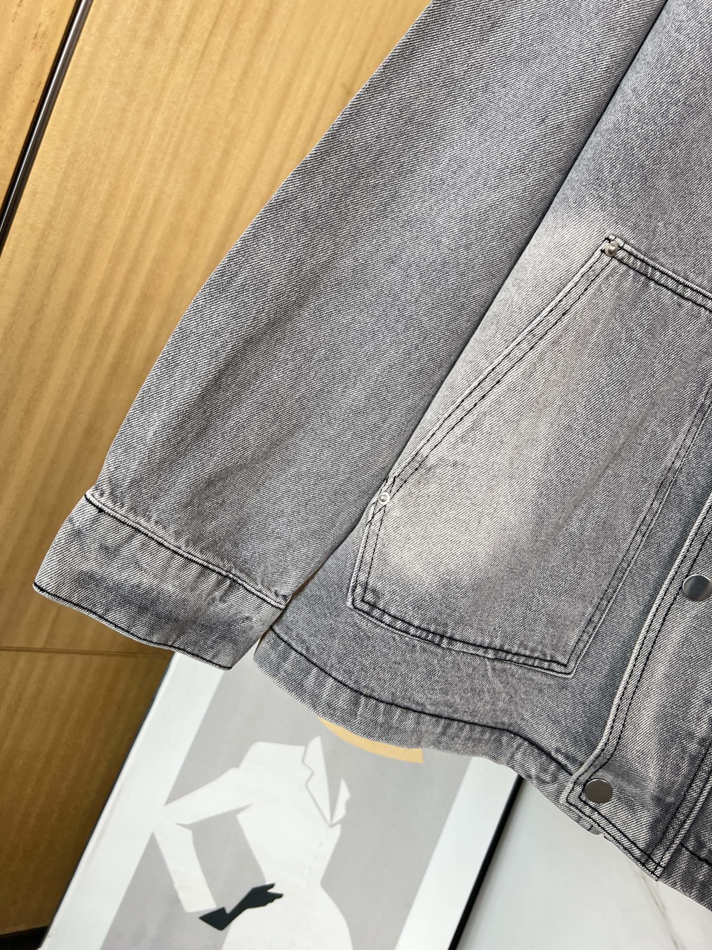 PRADA JACKET STYLE 85