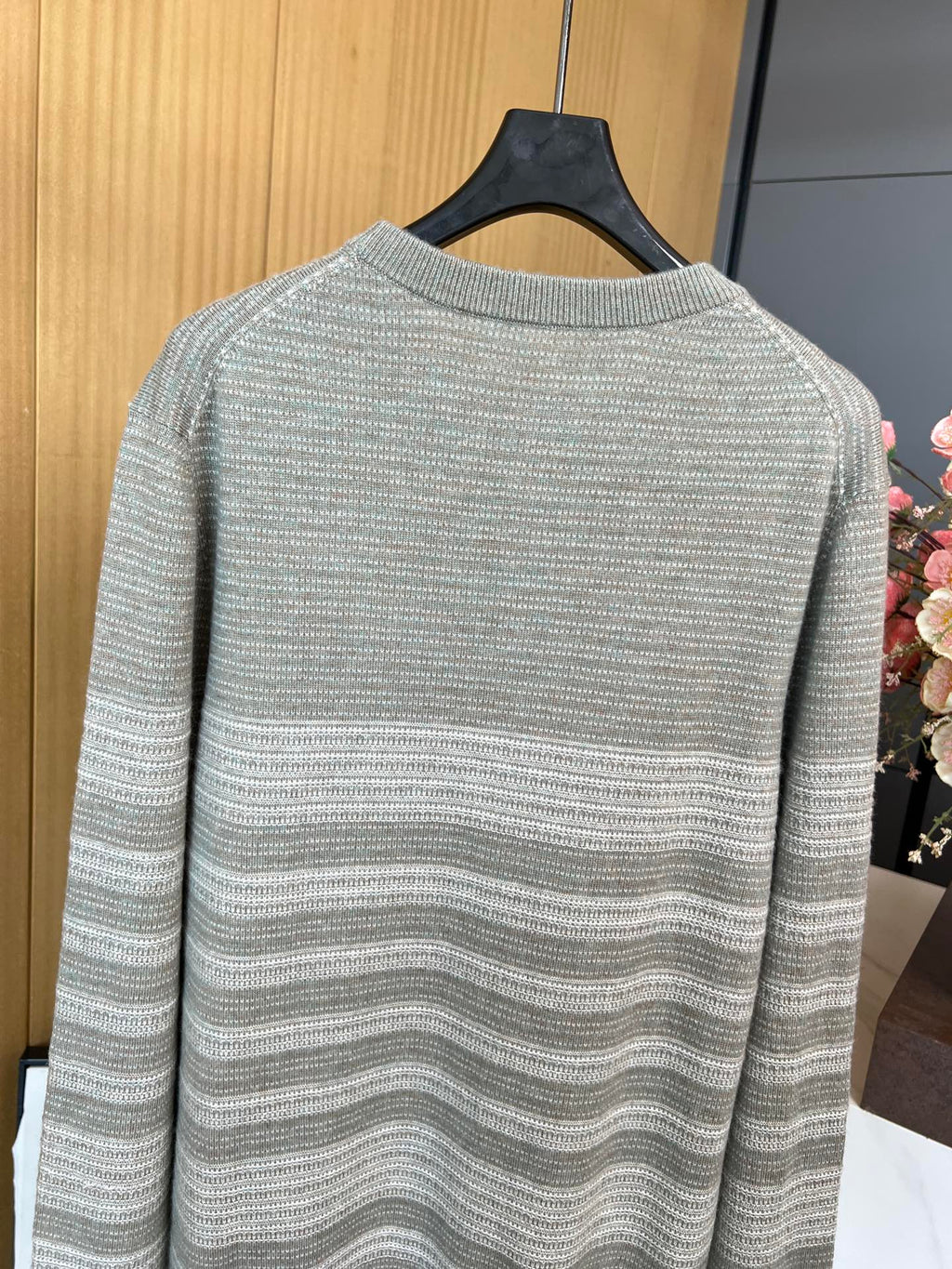 LP CREW NECK SWEATER STYLE 158