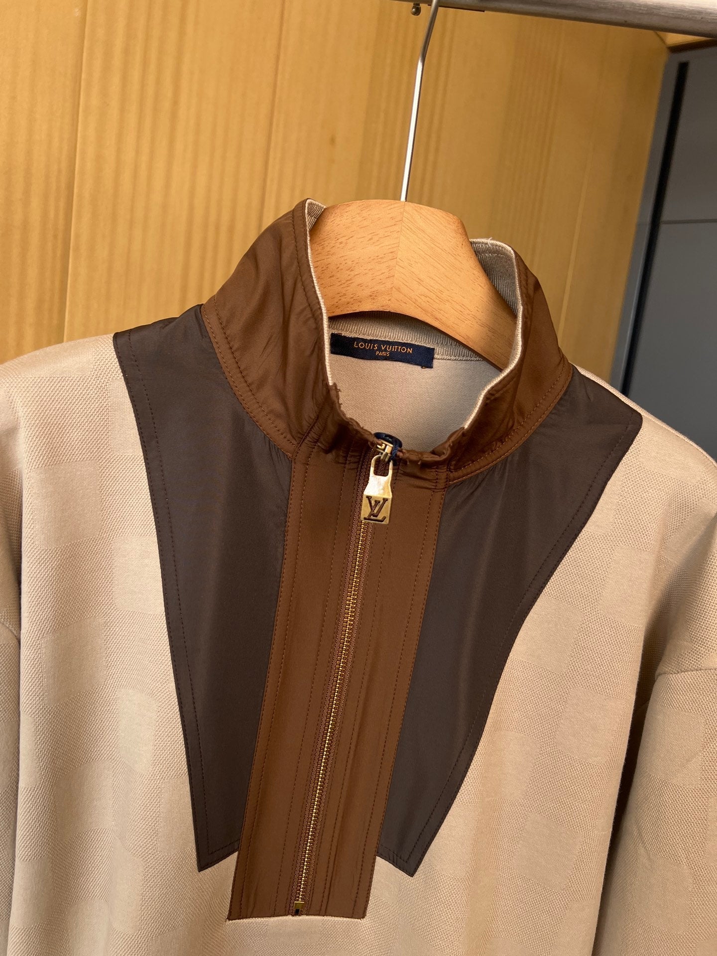 LOUIS VUITTON LV 25S HALF-ZIP PULLOVER FOR OFFICE 0047