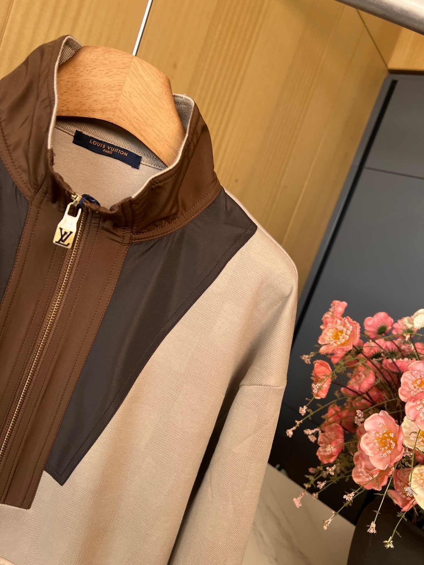 LOUIS VUITTON LV 25S HALF-ZIP PULLOVER FOR OFFICE 0047