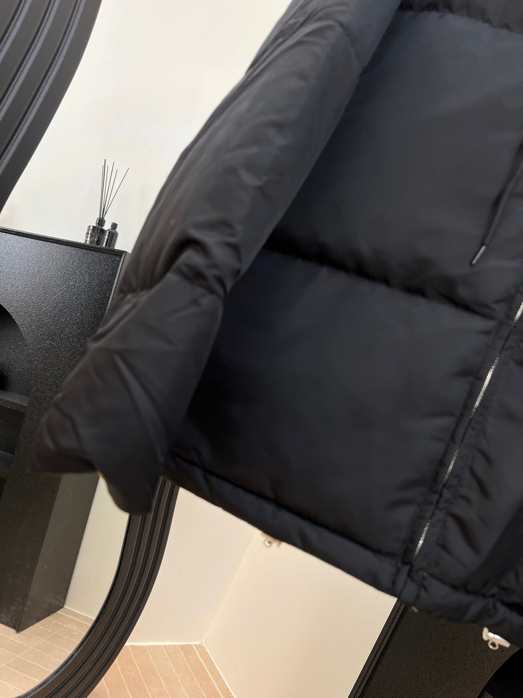 PRADA 25S PUFFER JACKET 620544