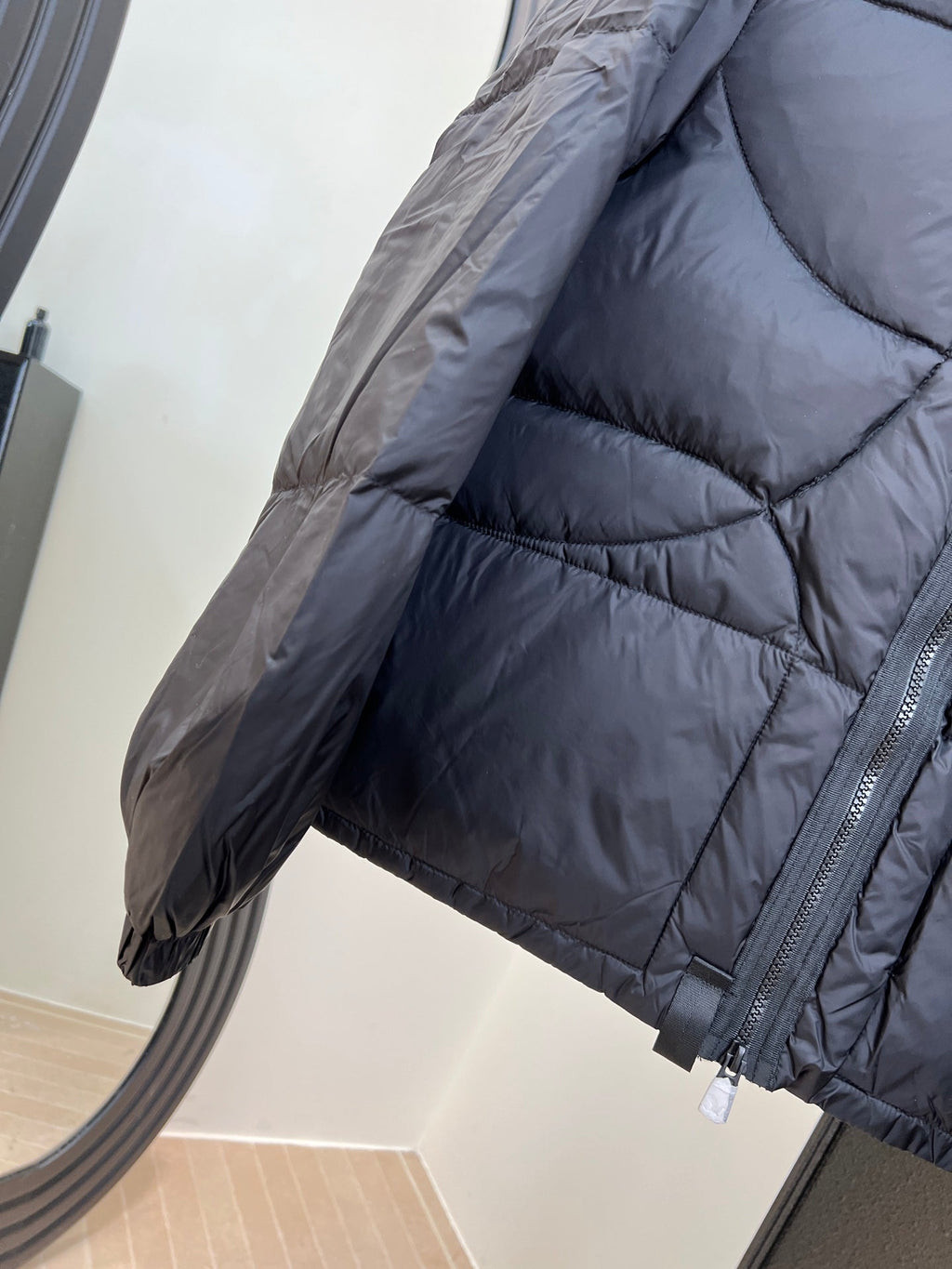 MONCLER 25S DOWN JACKET 481