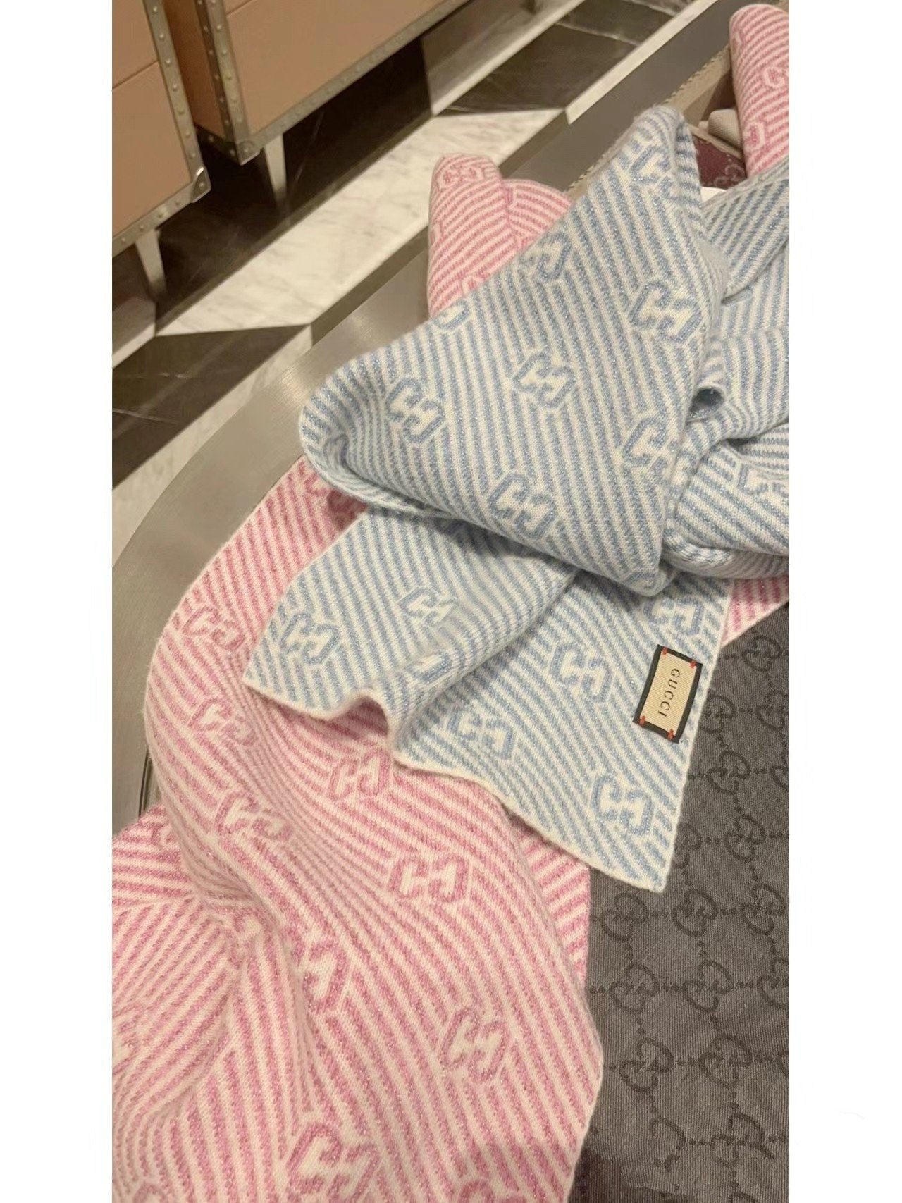 GUCCI SCARF 195 CM IN SAPPHIRE BLUE WOOL 401496