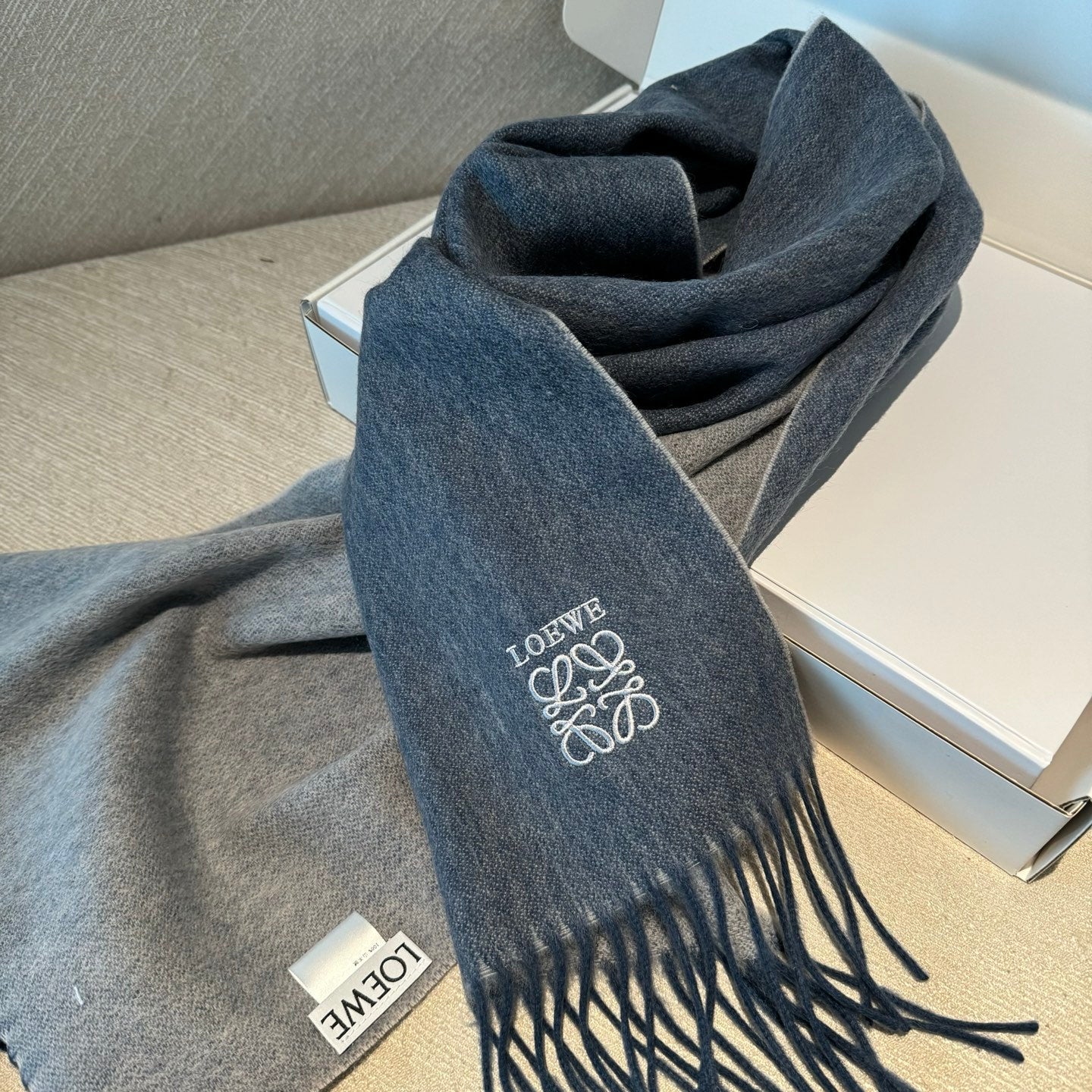 LOEWE 25S SCARF 180 IN CASHMERE 860065