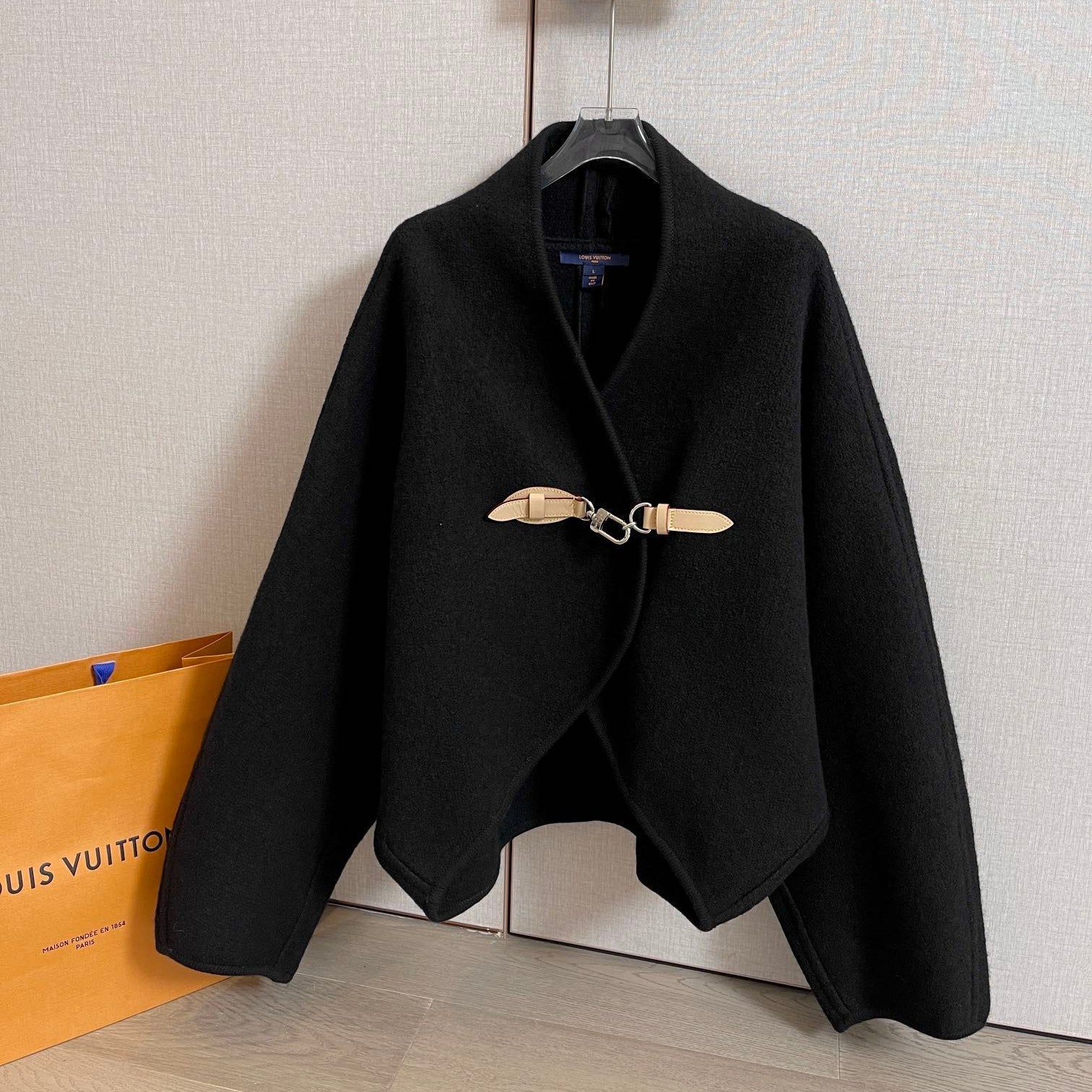 LOUIS VUITTON LV 25S WOOL CAPE COAT 0017