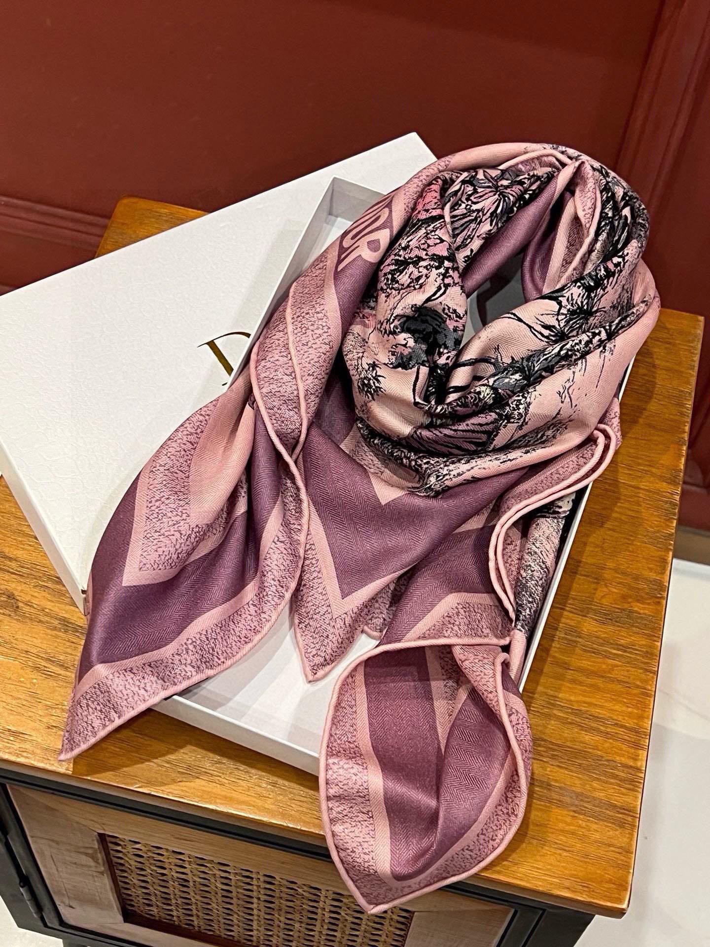 DIOR SQUARE SCARF 110 CM IN COLORFUL SILK VELEVET 389724