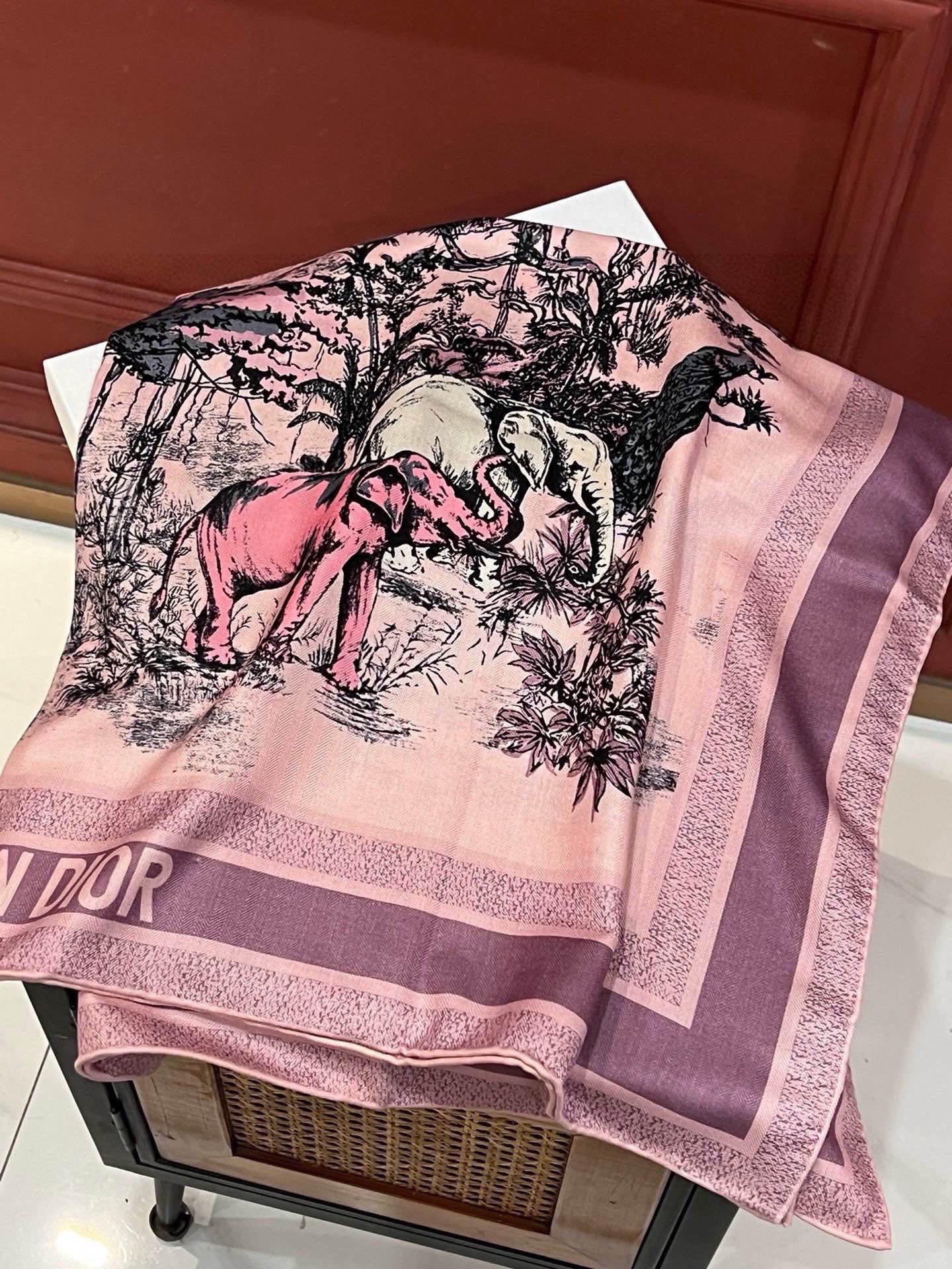 DIOR SQUARE SCARF 110 CM IN COLORFUL SILK VELEVET 389724