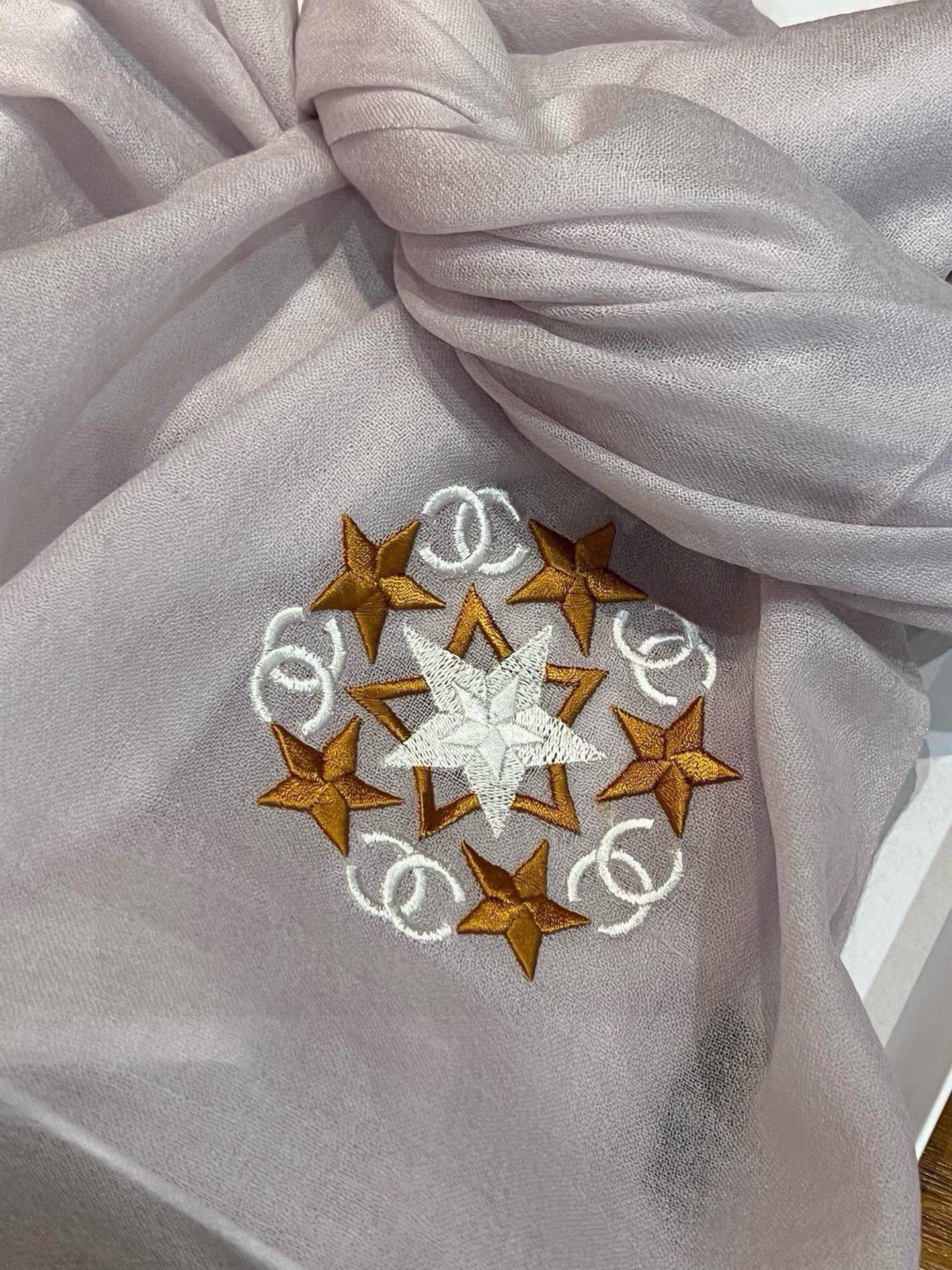 CHANEL SCARF 200 CM IN OYSTER TAN CASHMERE 394615