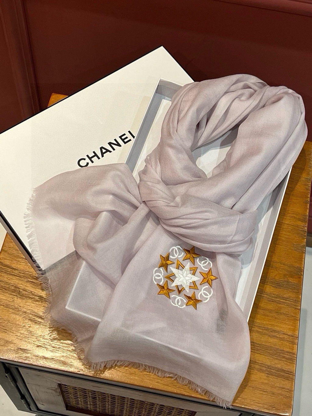 CHANEL SCARF 200 CM IN OYSTER TAN CASHMERE 394615
