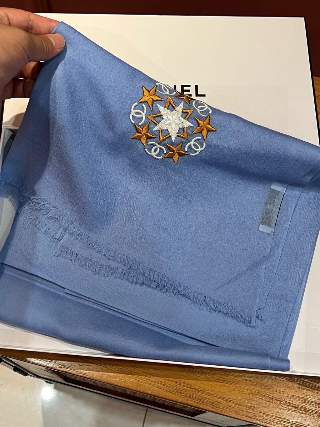 CHANEL SCARF 200 CM IN ELECTRIC BLUE CASHMERE 394616