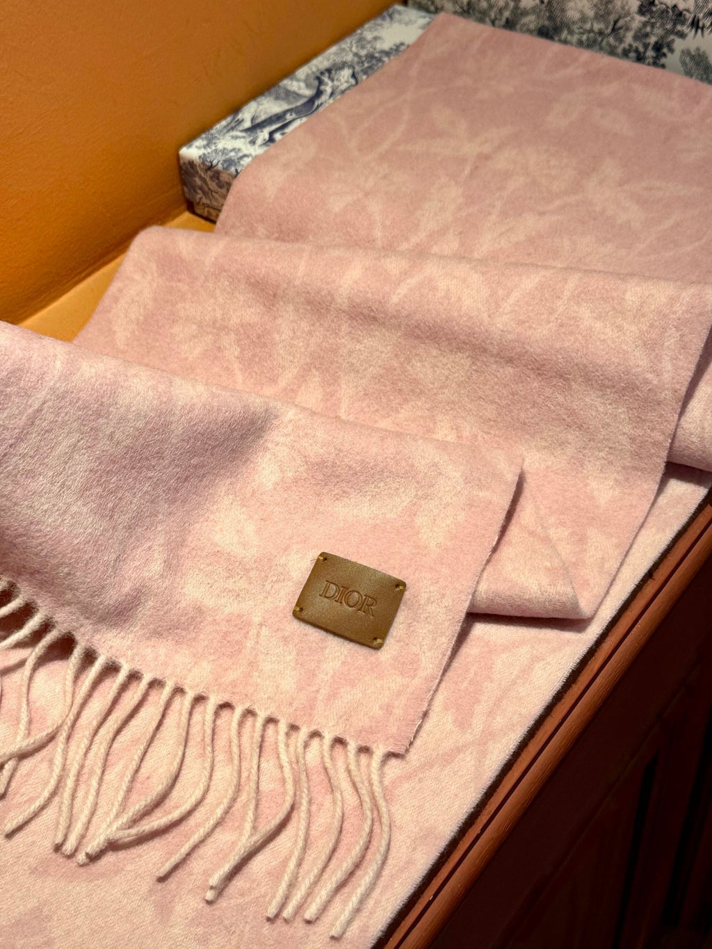 DIOR SCARF 180 CM IN BABY PINK MONOGRAM CASHMERE 394643