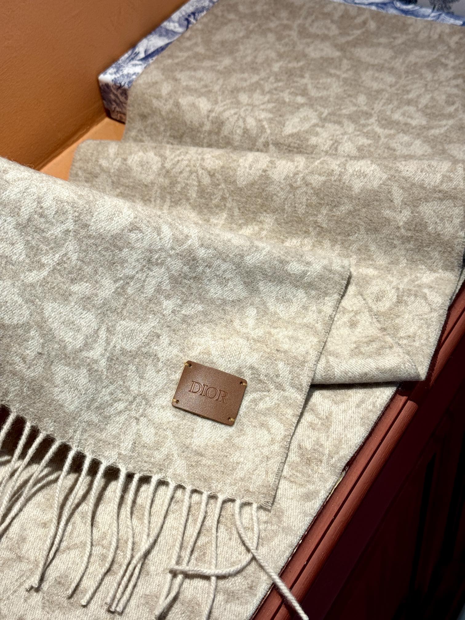 DIOR SCARF 180 CM IN ECRU TAN MONOGRAM CASHMERE 394644