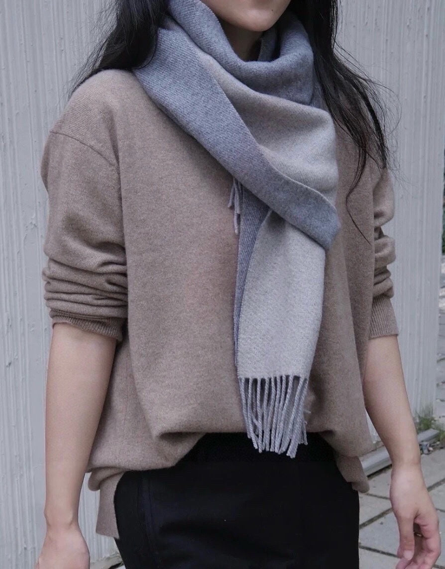 LOUIS VUITTON SCARF 180 CM IN DOVE GRAY CASHMERE 396481
