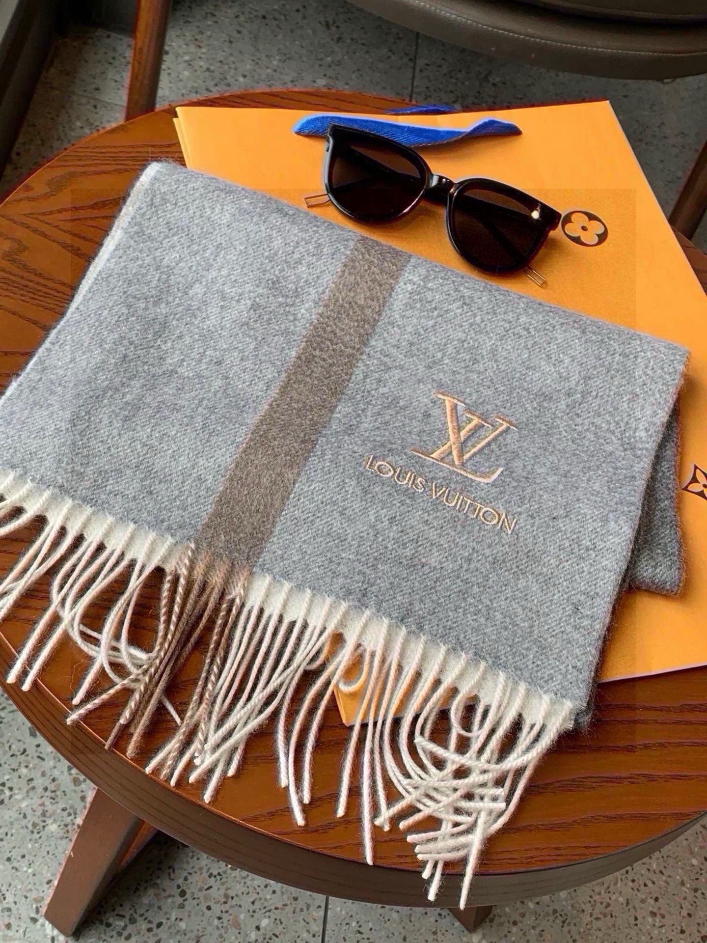 LOUIS VUITTON SCARF 170 CM IN MOUSE GRAY CASHMERE 399929