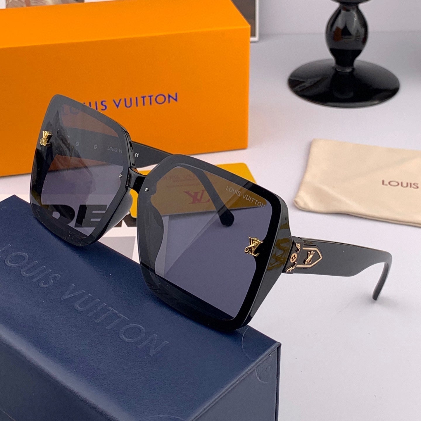 LOUIS VUITTON SQUARE SUNGLASSES L3230 IN ACETATE