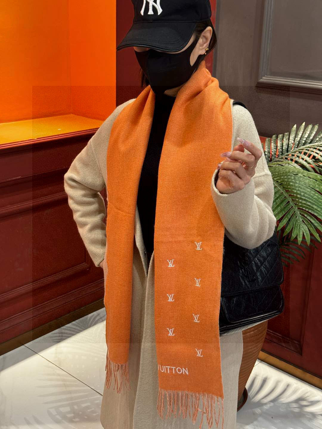 LOUIS VUITTON LV SCARF 180 CM IN CASHMERE 730569