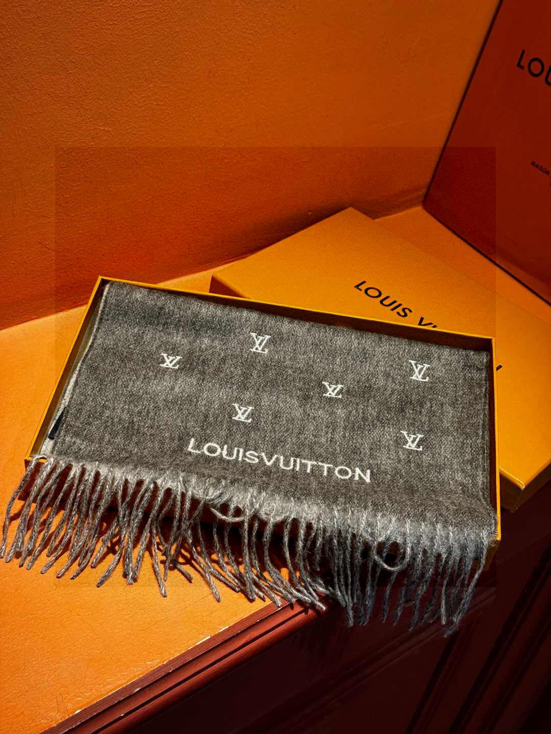 LOUIS VUITTON LV SCARF 180 CM IN CASHMERE 730576