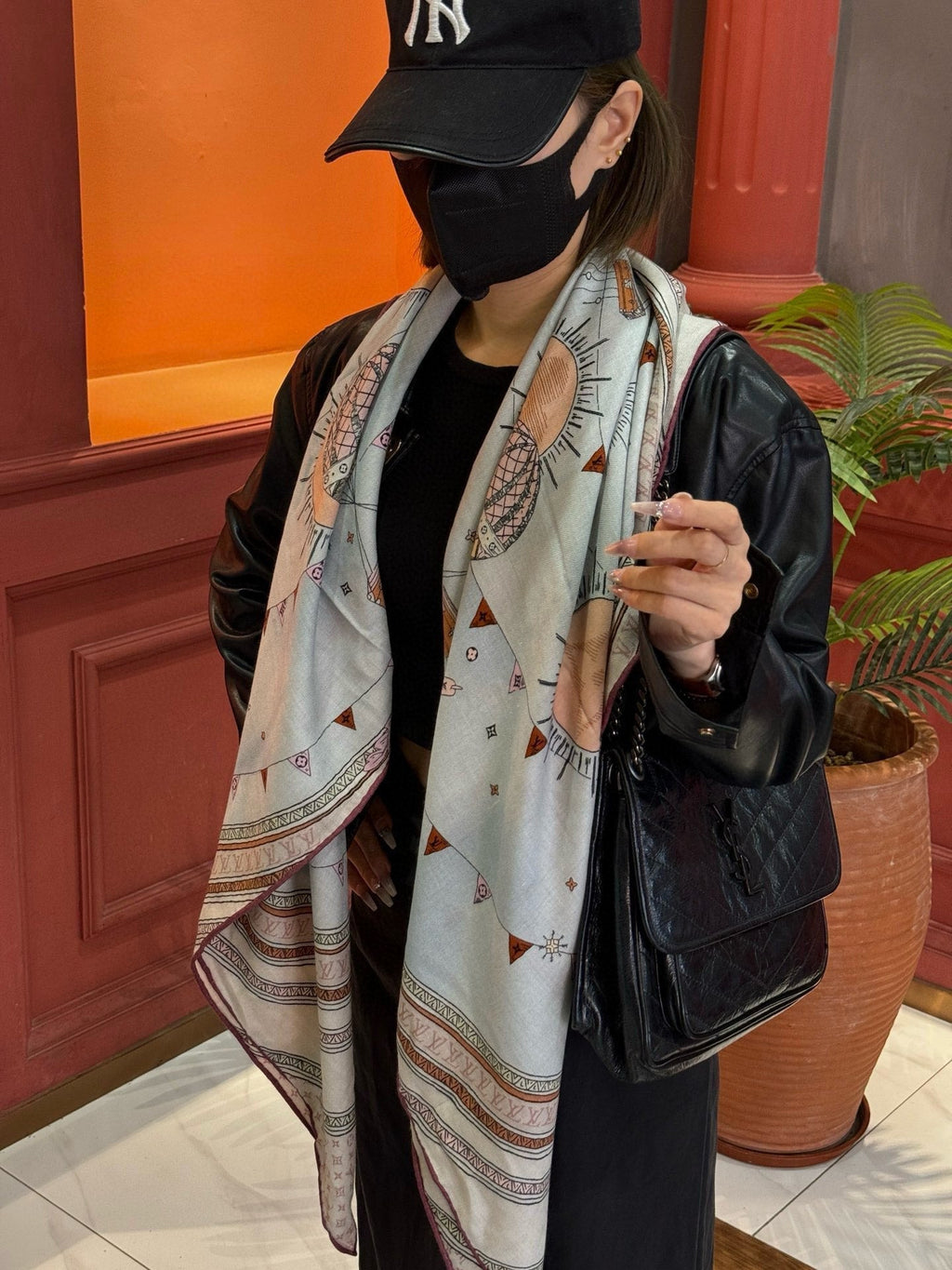 LOUIS VUITTON LV SCARF 140 CM IN SILK 730622