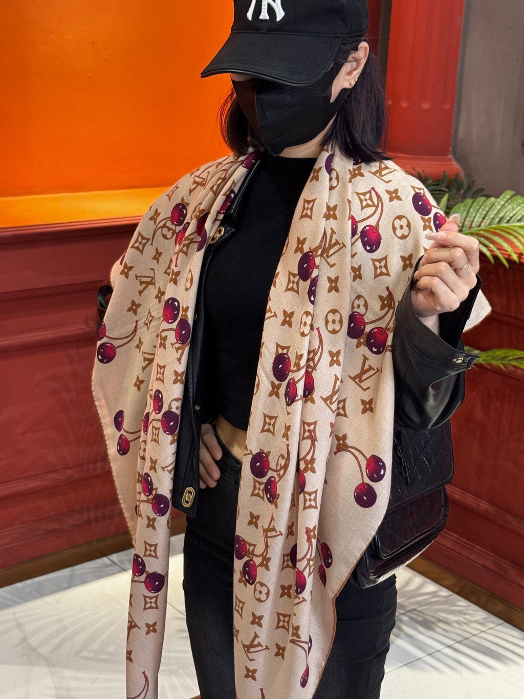LOUIS VUITTON LV SCARF 140 CM IN WOOL MIX SILK 737263