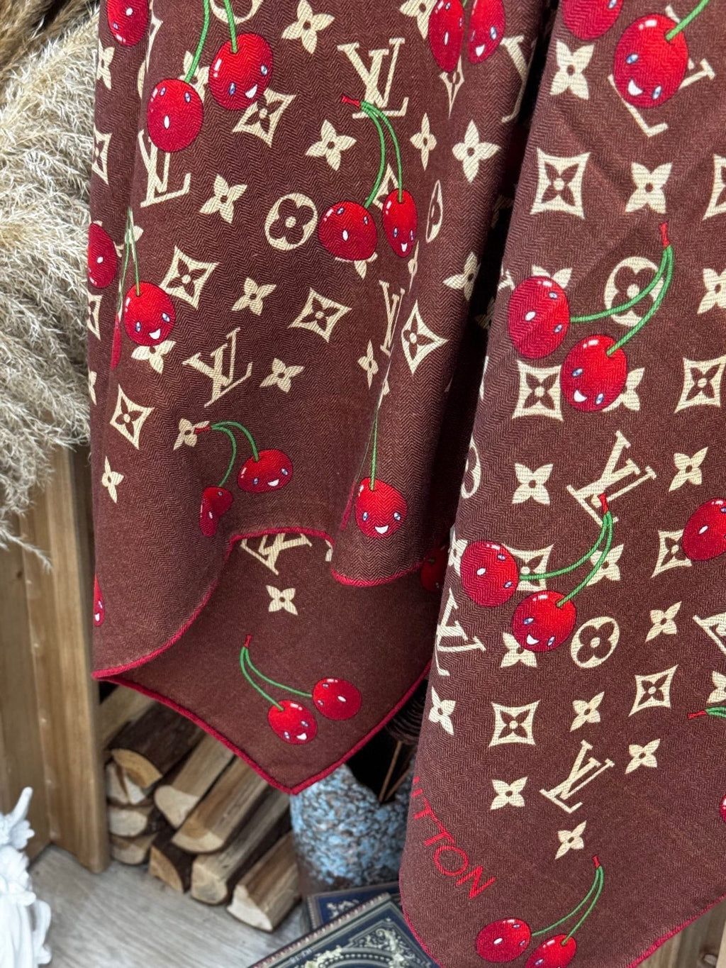 LOUIS VUITTON LV SCARF 140 CM IN WOOL MIX SILK 737265