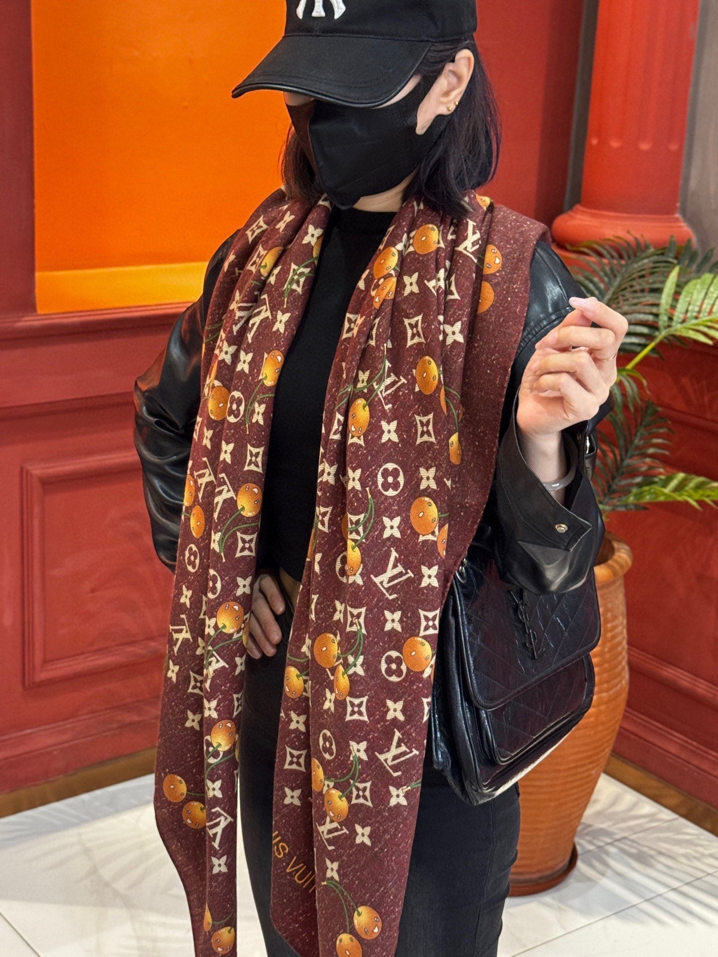LOUIS VUITTON LV SCARF 140 CM IN WOOL MIX SILK 737266