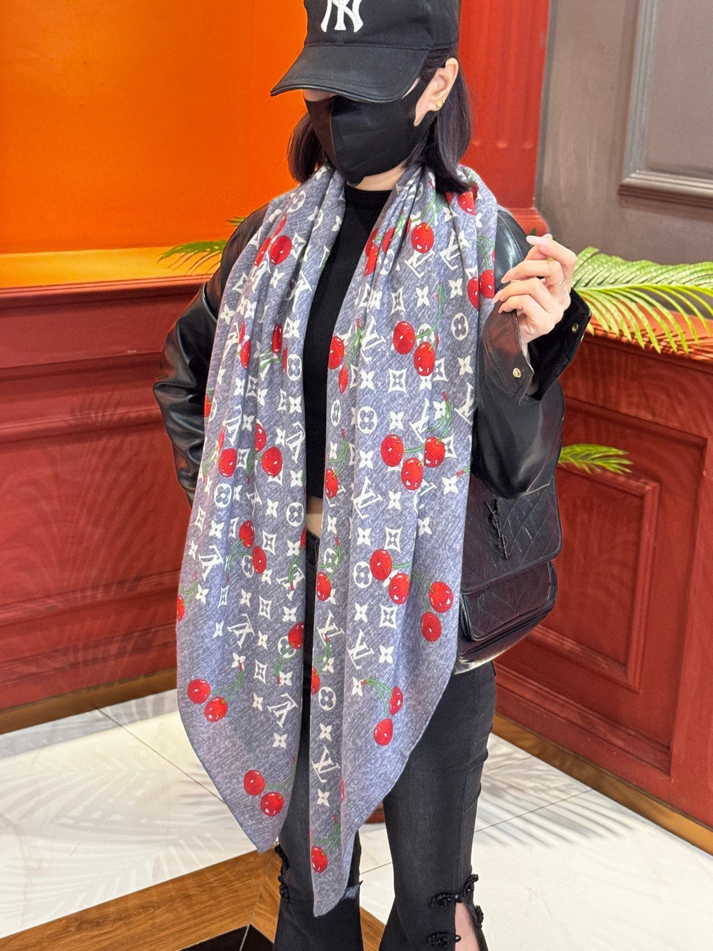 LOUIS VUITTON LV SCARF 140 CM IN SILK-CASHMERE BLEND 737270