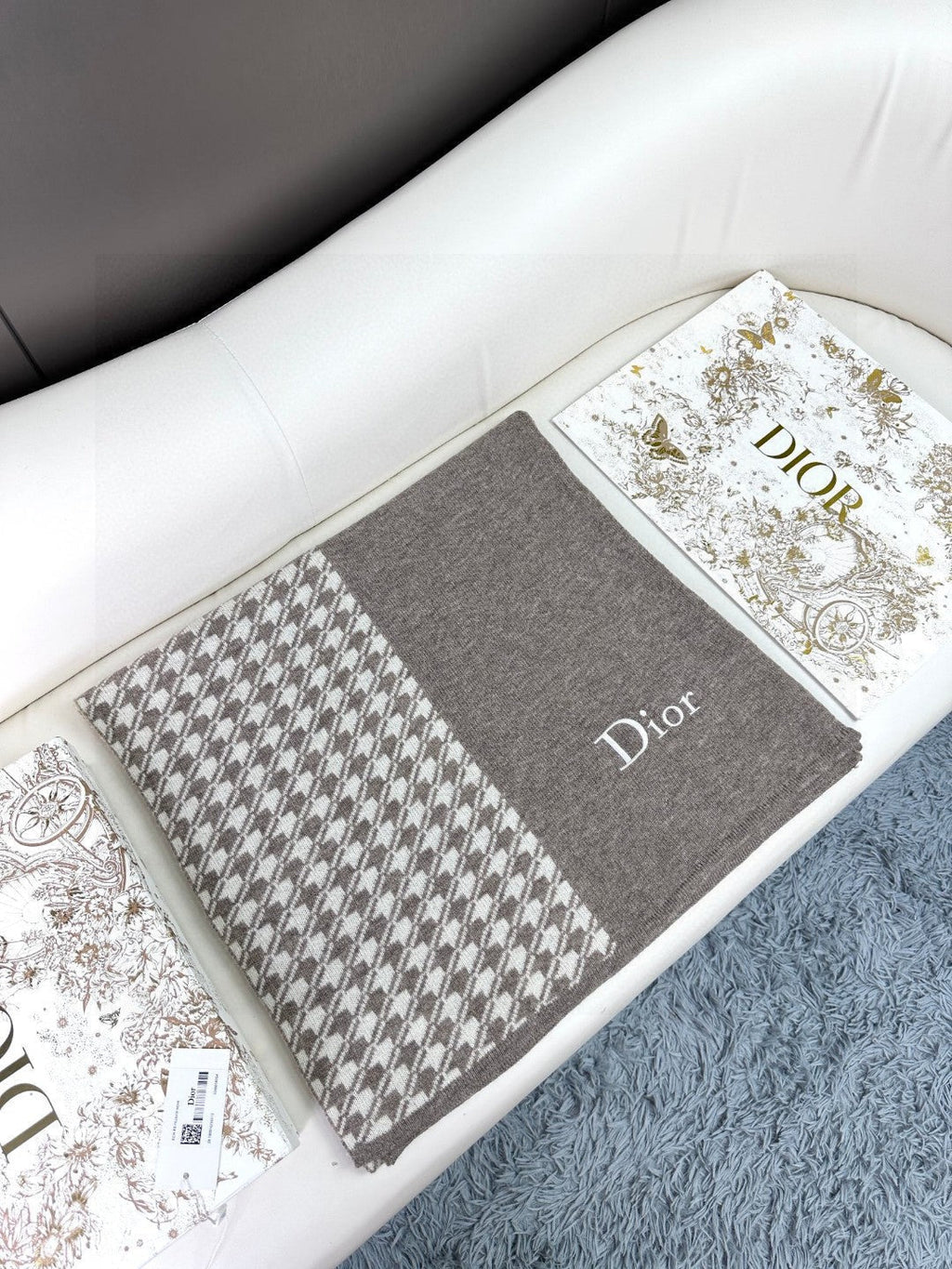 DIOR SCARF 190 CM IN KHAKI BEIGE MIX WHITE CARO CASHMERE 388125