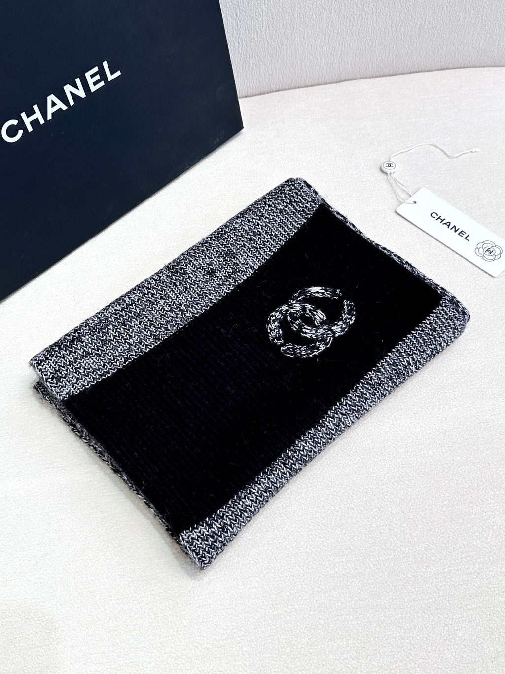 CHANEL SCARF 180 CM IN SHARK GRAY MIX BLACK CASHMERE 389977