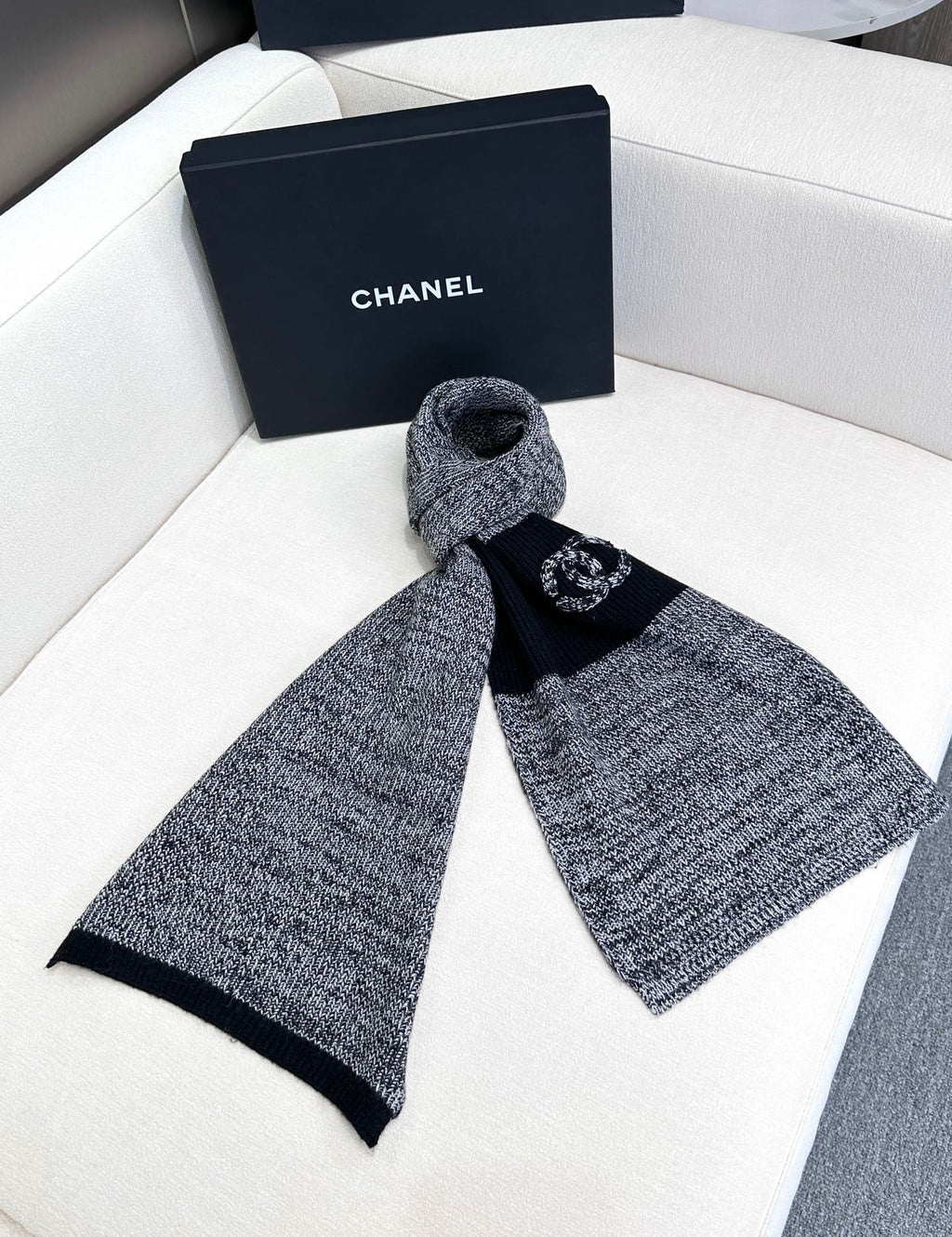 CHANEL SCARF 180 CM IN SHARK GRAY MIX BLACK CASHMERE 389977