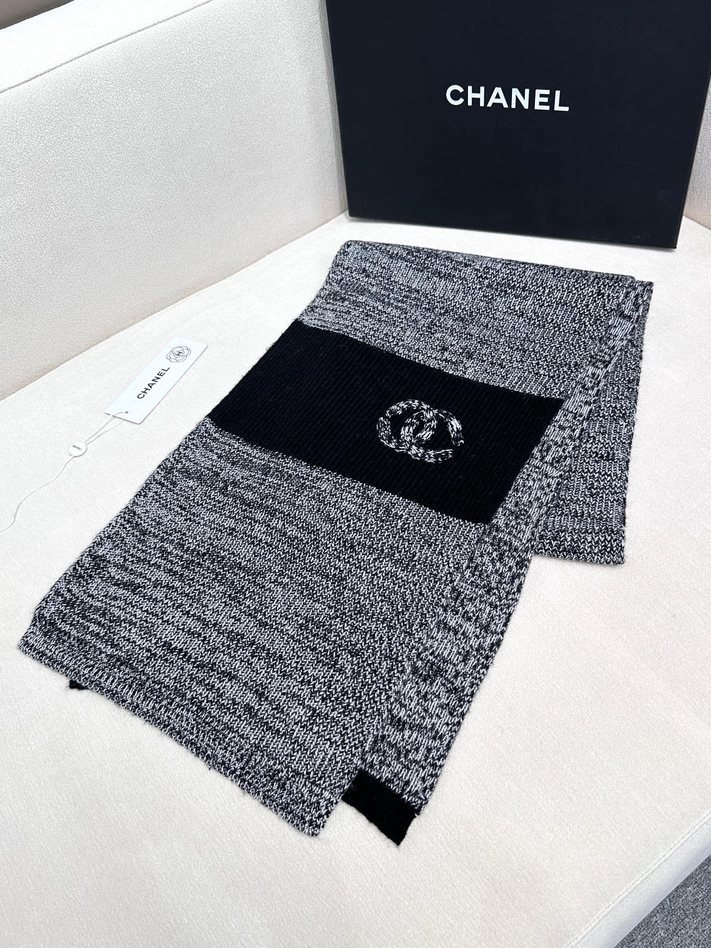 CHANEL SCARF 180 CM IN SHARK GRAY MIX BLACK CASHMERE 389977