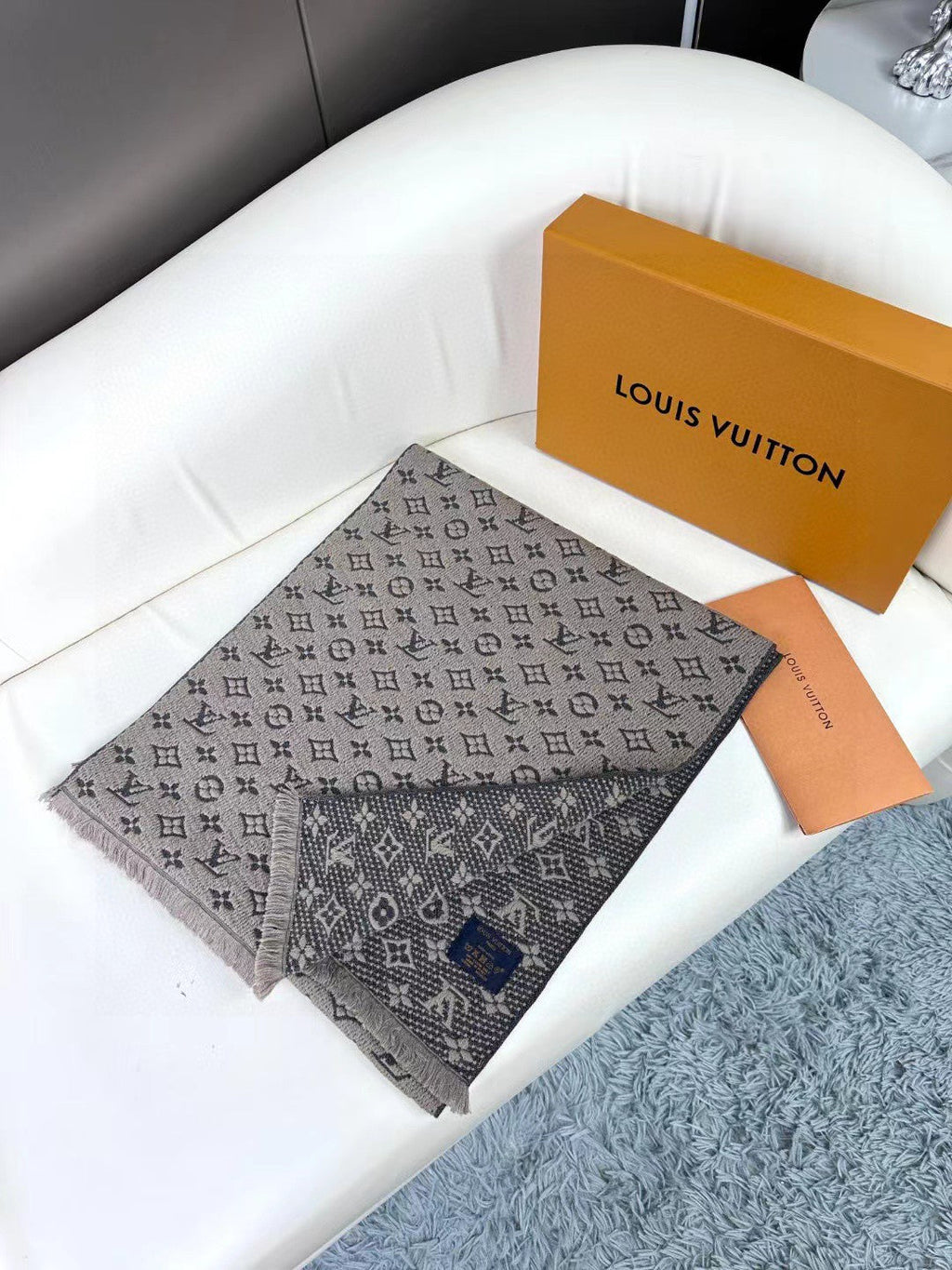 LOUIS VUITTON SCARF 180 CM IN KHAKI BROWN CLASSIC MONOGRAM CASHMERE 396440