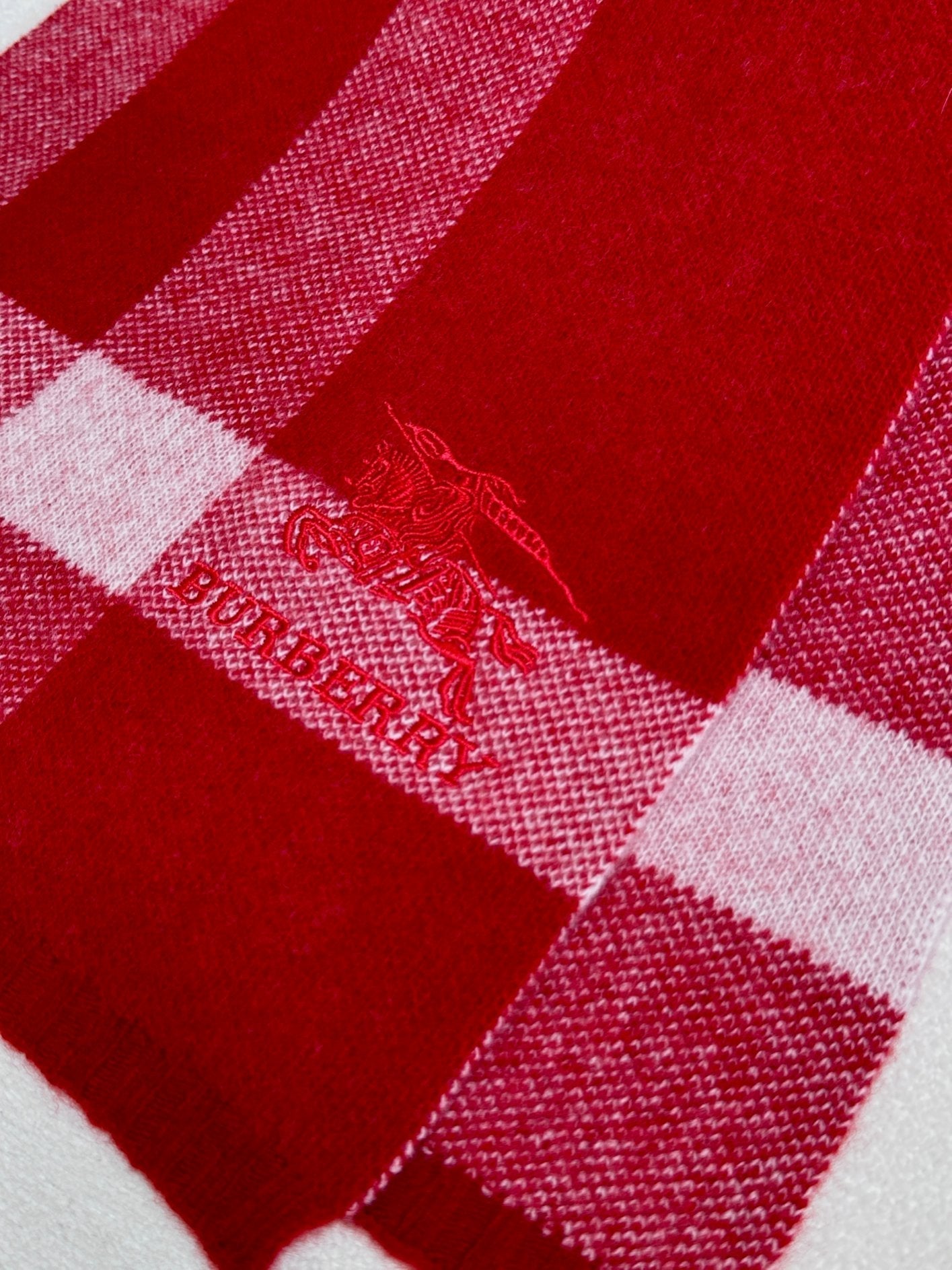 SCARF 190 CM IN CHERRY RED CASHMERE 398397