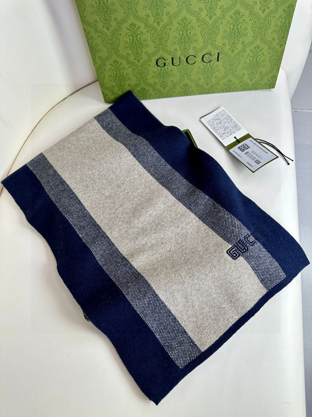 GUCCI SCARF 180 CM IN NAVY BLUE MIX BEIGE CASHMERE 398448