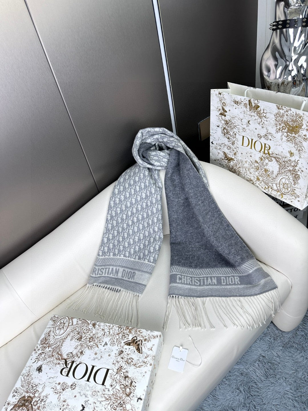 DIOR SCARF IN PALE GRAY MONOGRAM CASHMERE 413720