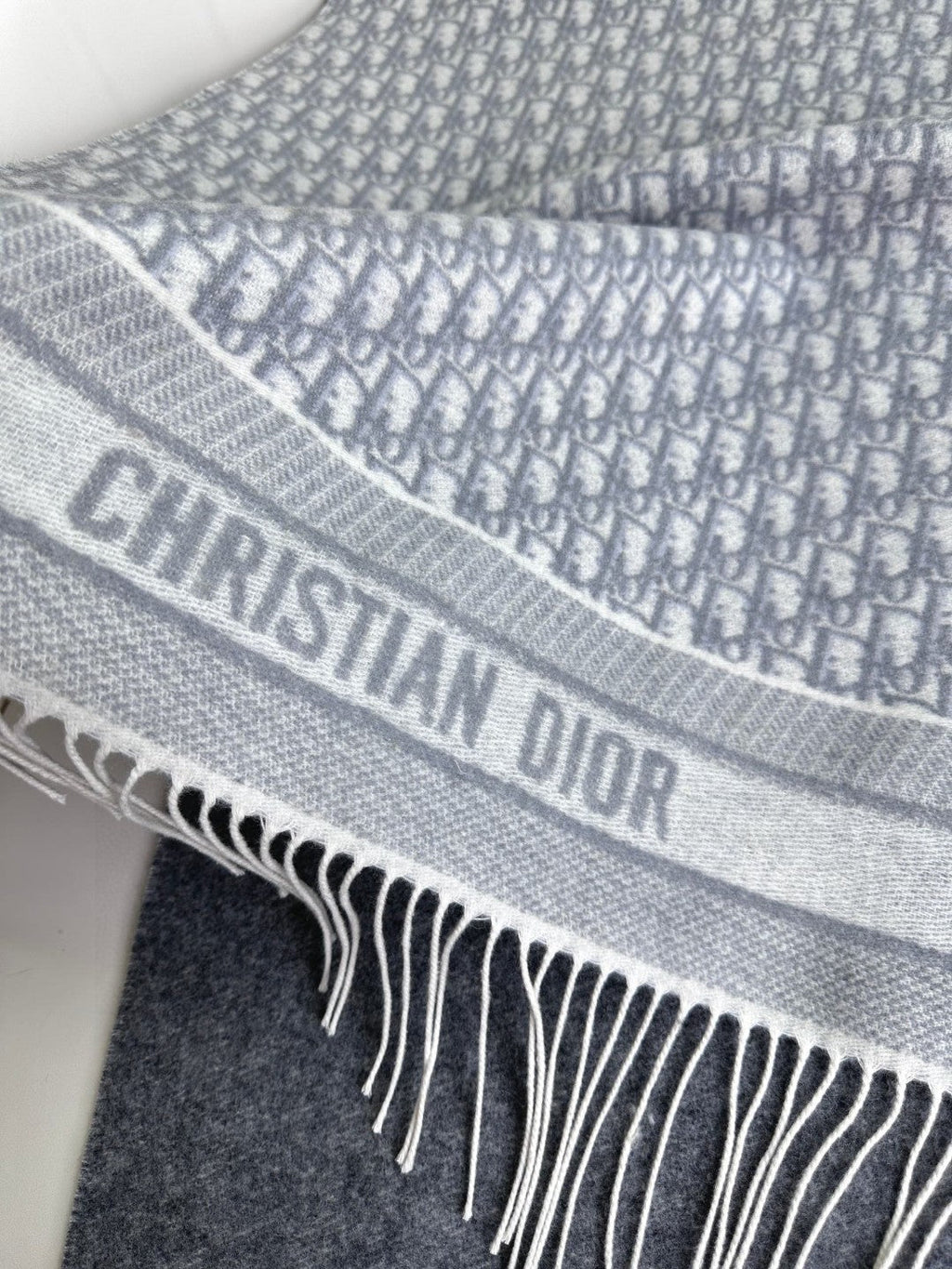 DIOR SCARF IN PALE GRAY MONOGRAM CASHMERE 413720