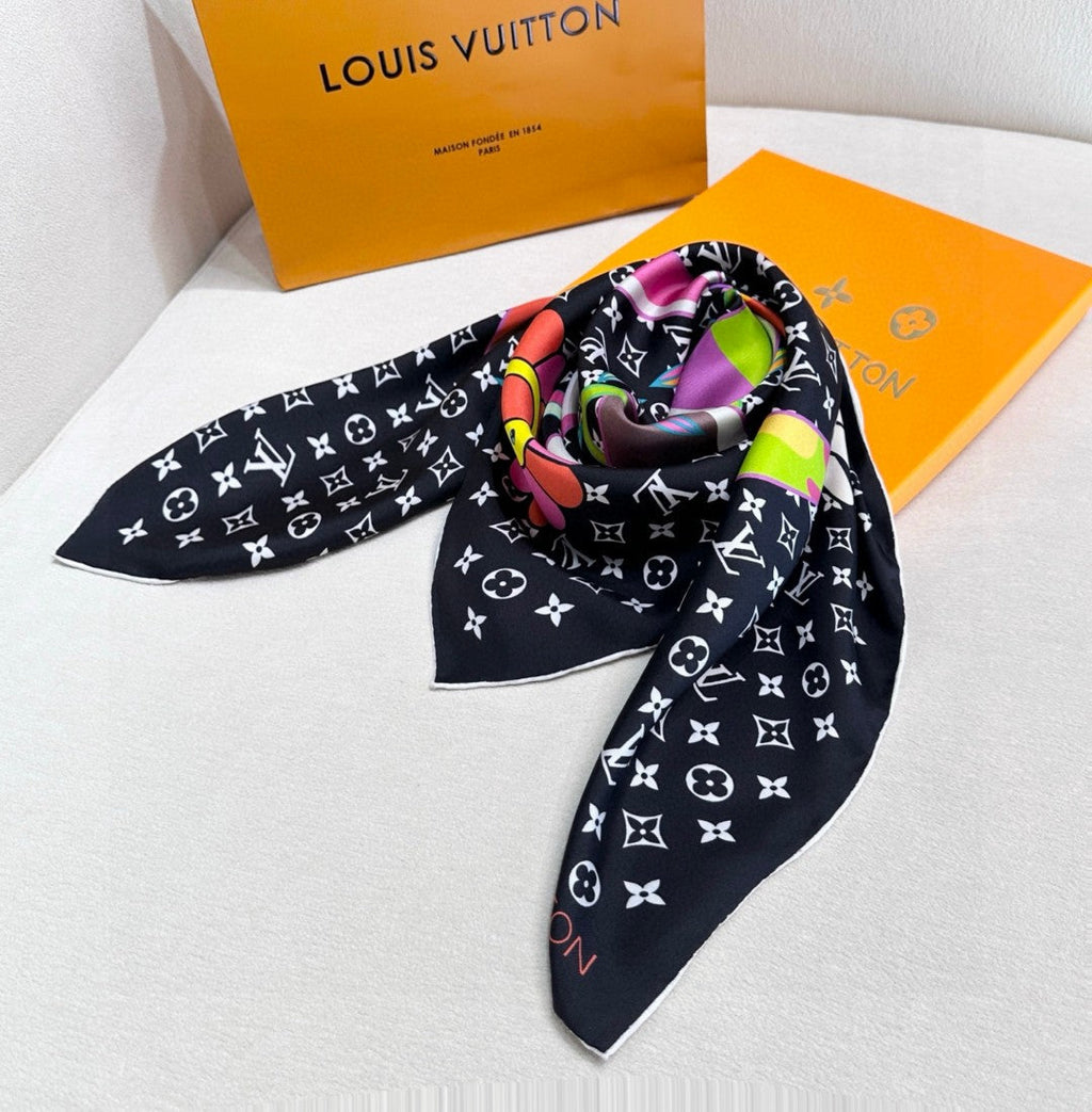 LOUIS VUITTON LV SCARF 90 CM IN SILK 721521