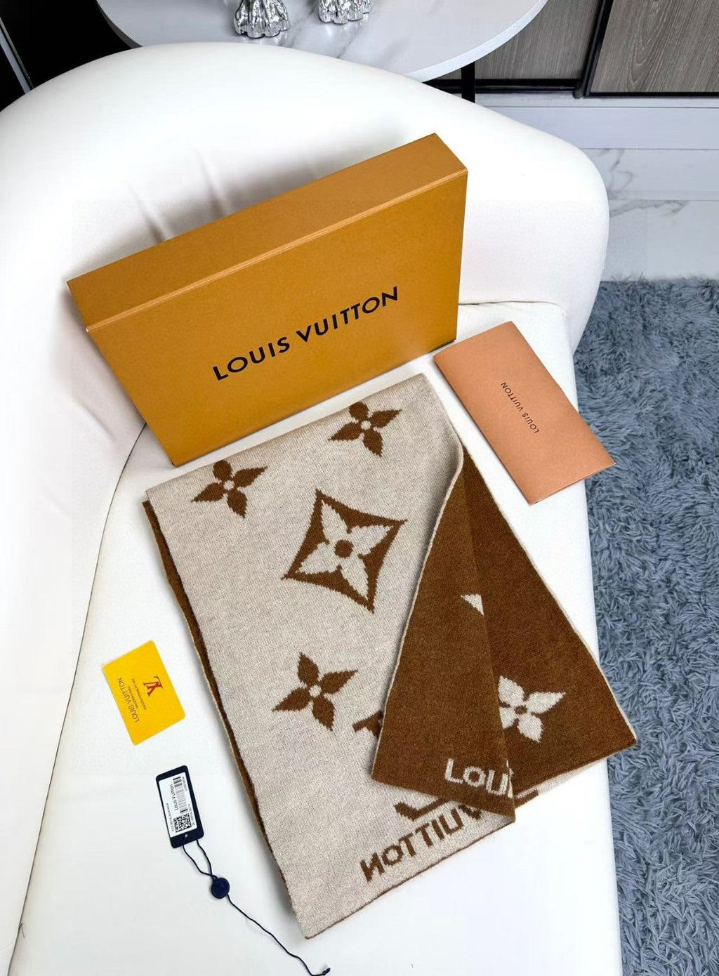 LOUIS VUITTON LV SCARF 180 CM IN CASHMERE 700778