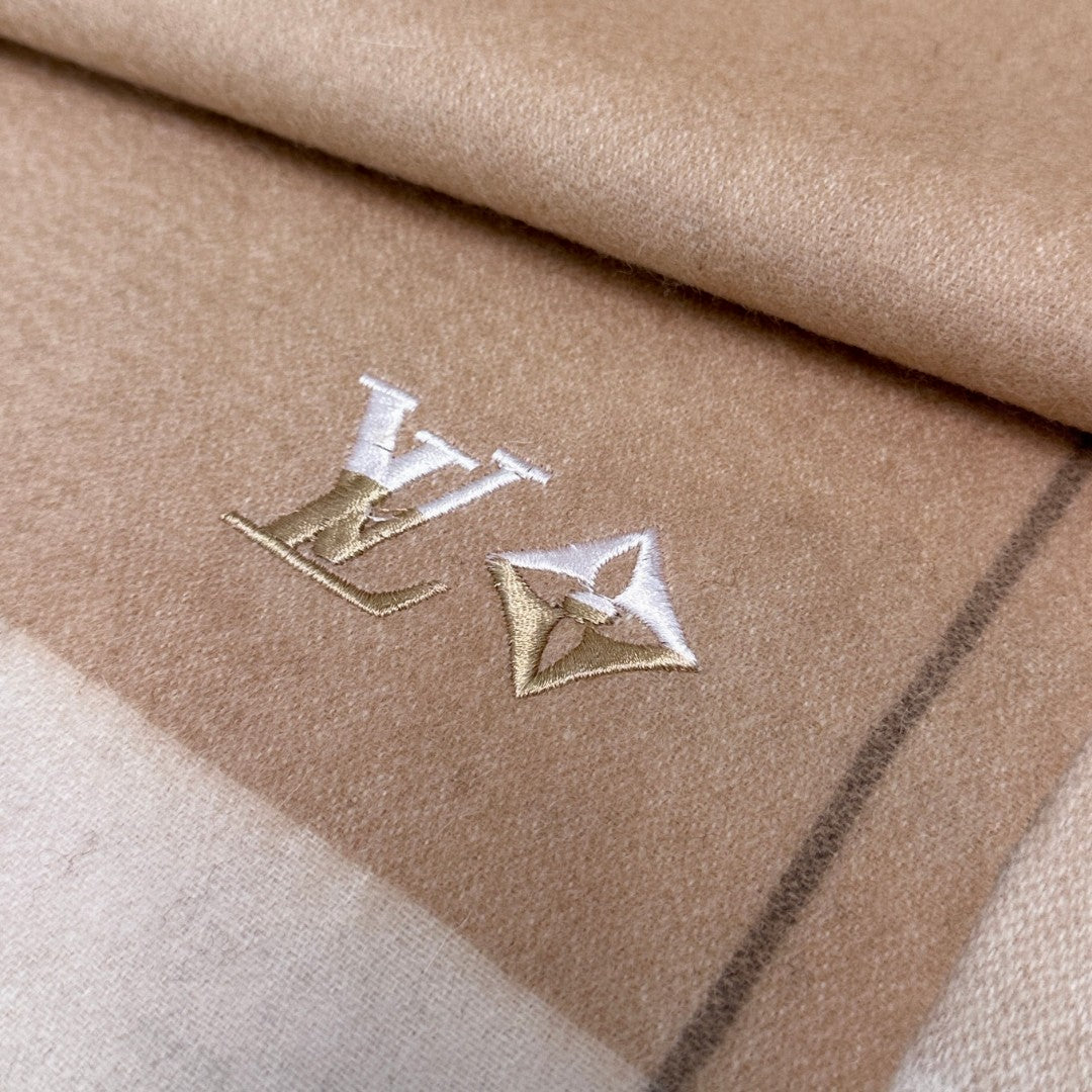 LOUIS VUITTON LV SCARF 180 CM IN CASHMERE 700794