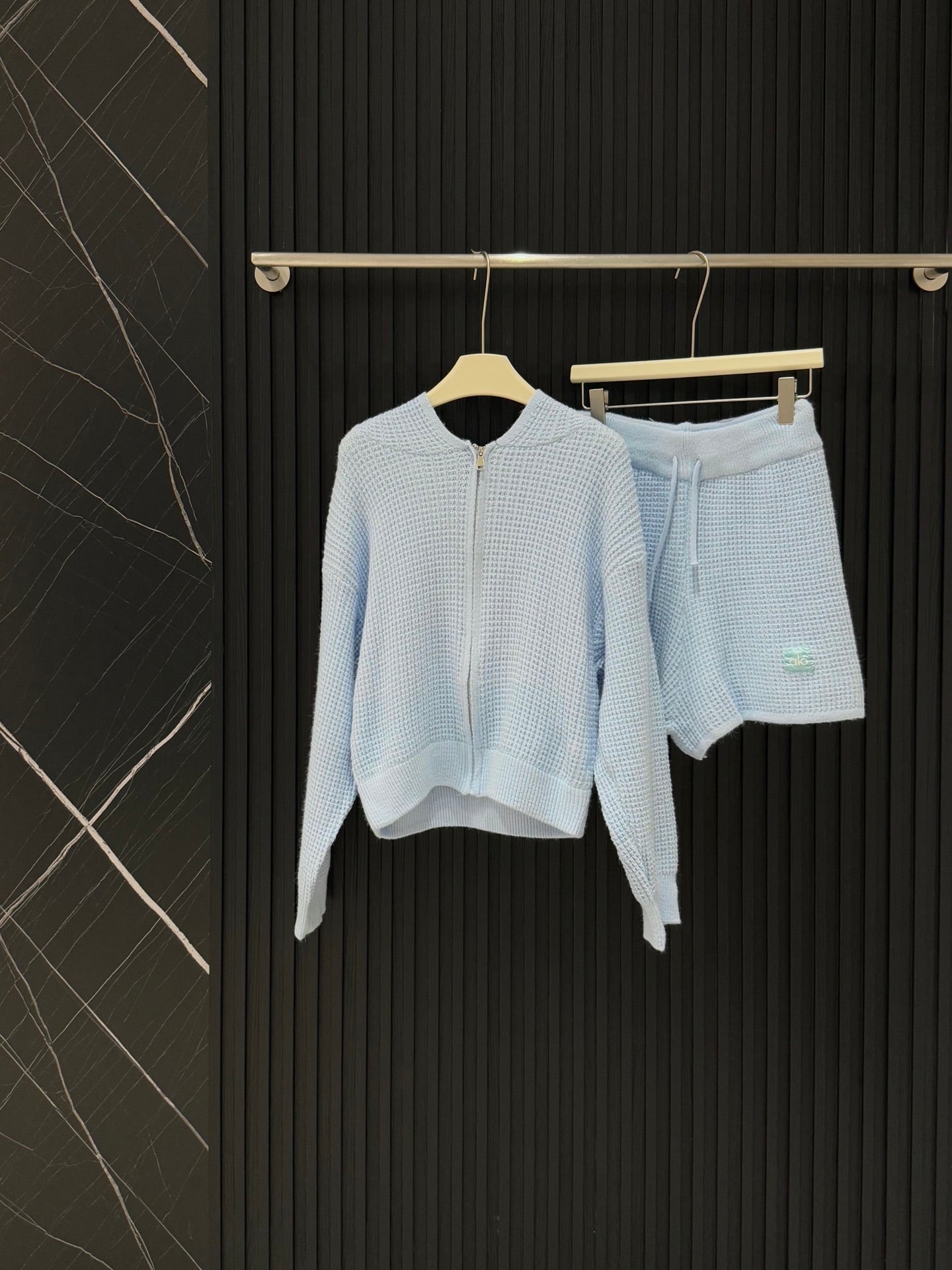 ALO KNIT CARDIGAN & SHORTS SET STYLE 35