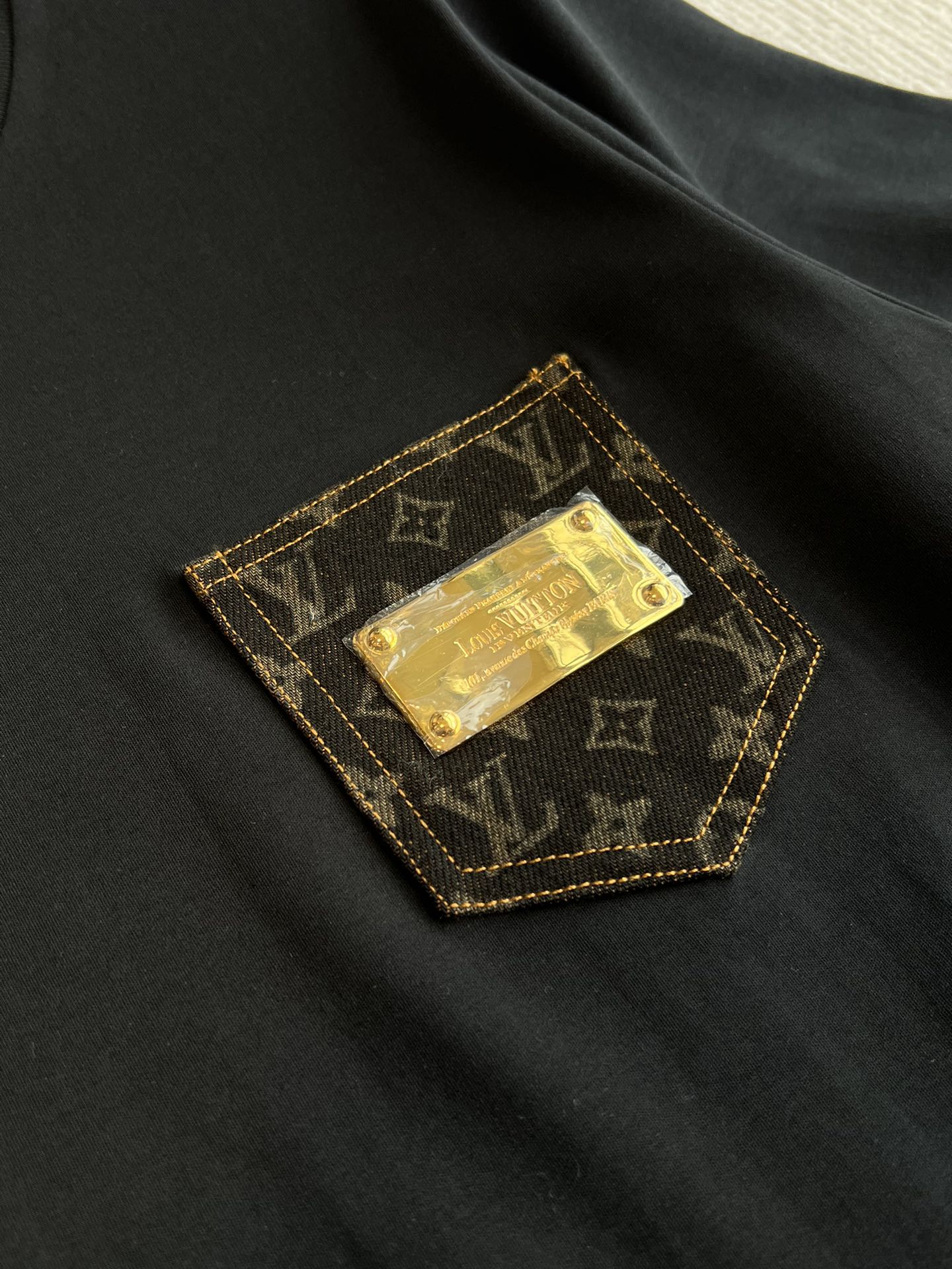 LOUIS VUITTON LV SHORT-SLEEVED T-SHIRT 269654