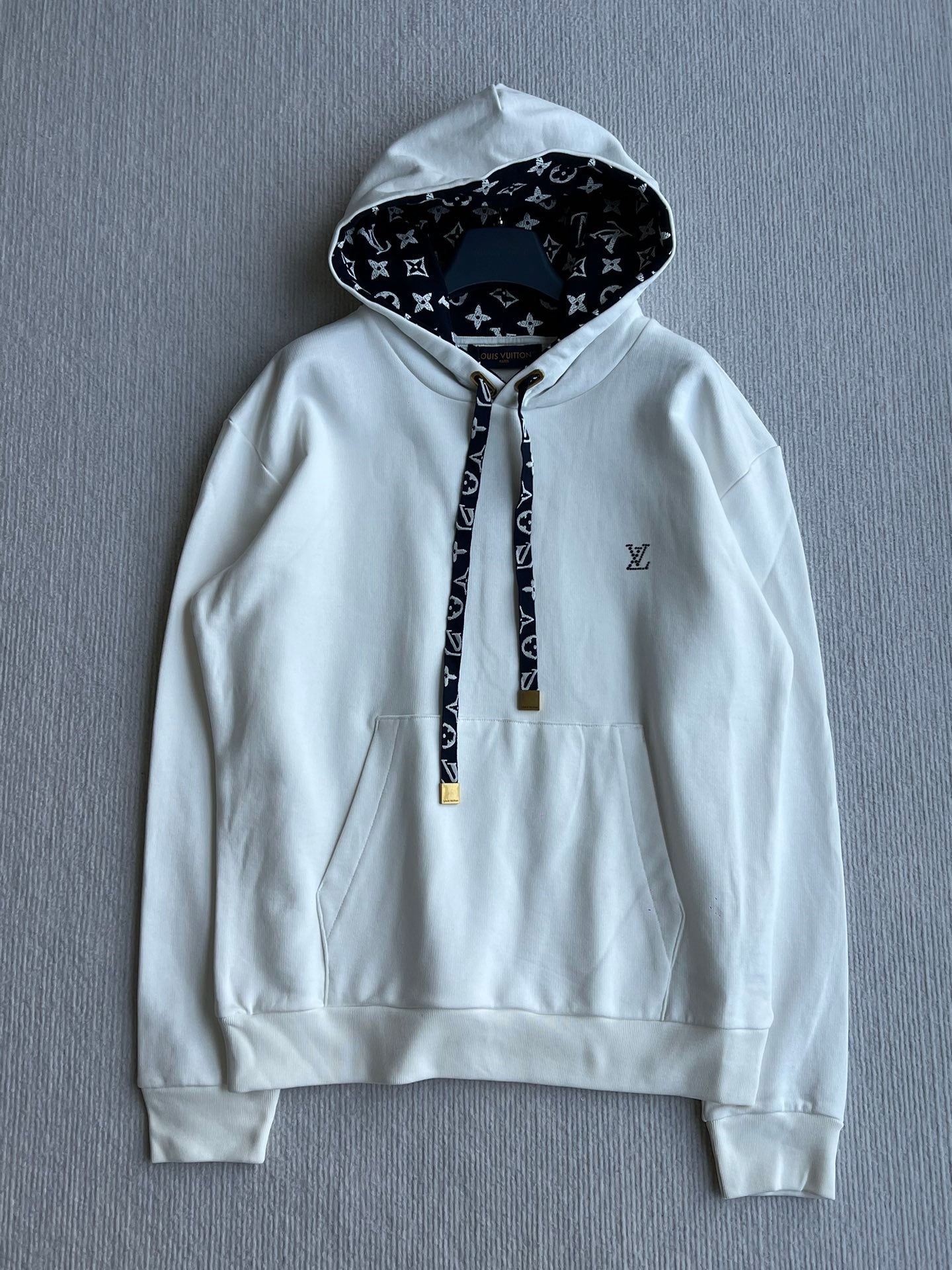 LOUIS VUITTON LOUIS VUITTON HOODED SWEATSHIRT 275701