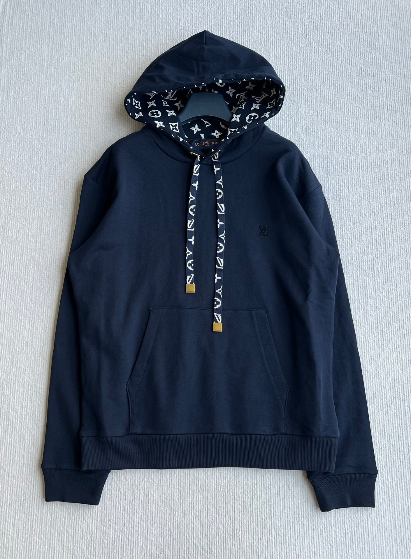 LOUIS VUITTON LOUIS VUITTON HOODED SWEATSHIRT 275702