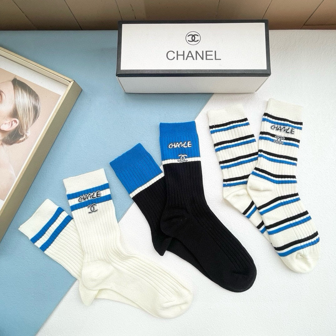 CHANEL CREW SOCKS 417396 ( 1 BOX )